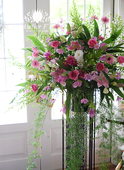 神戸市灘区民センターマリーホールへ ピアノの発表会のお花をお届け アトリエフィーズ