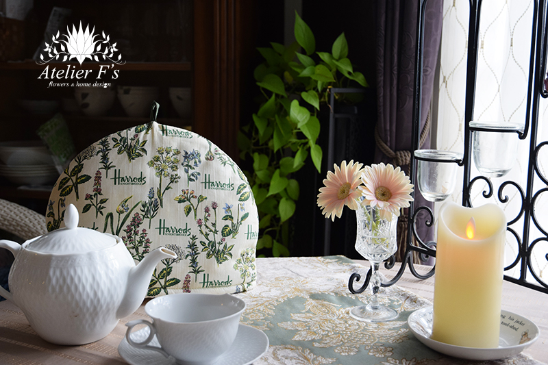 ガーベラを短く切って飾る