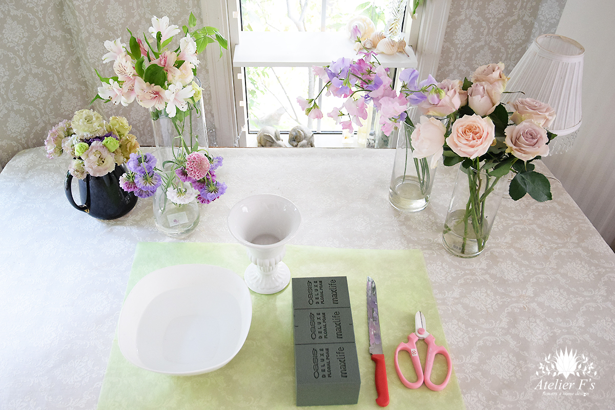 フラワーアレンジの基礎】初めてフラワーアレンジを始める時に必要な道具の選び方とポイント