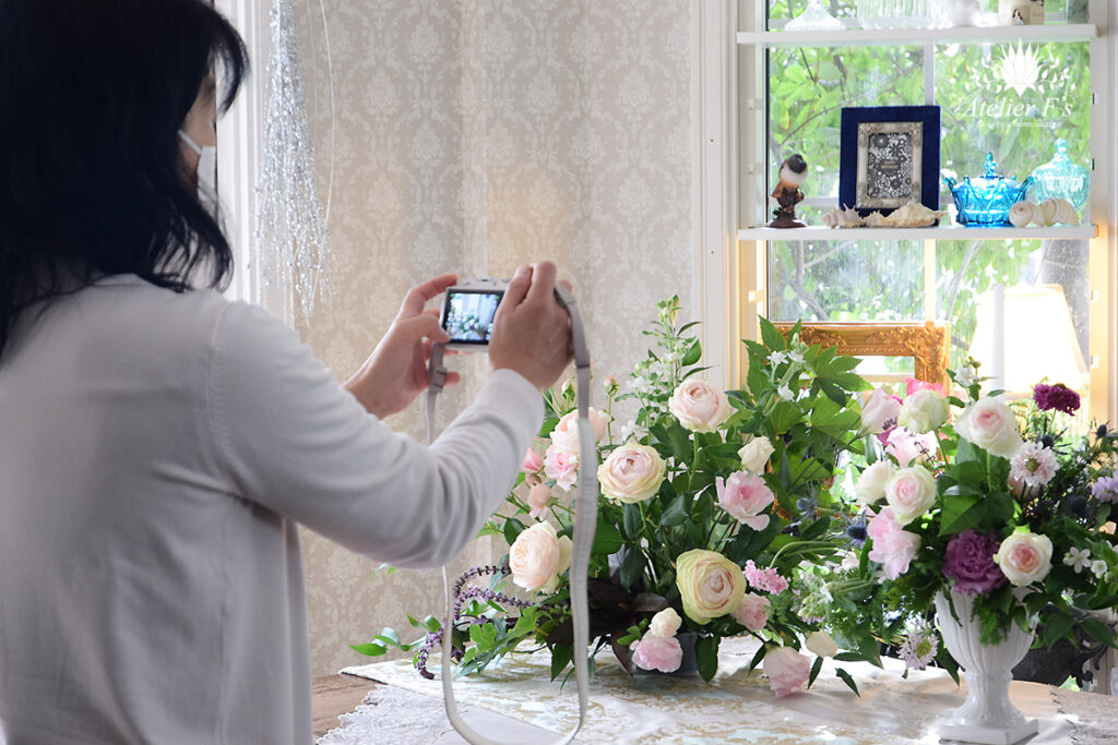 イギリススタイルフラワーアレンジメント11月のレッスン風景　フォトタイム