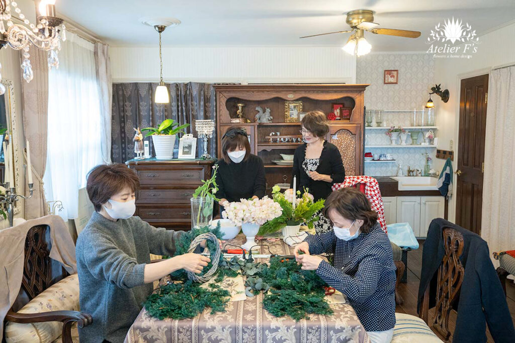 イギリススタイルフラワーアレンジメント11月のレッスン風景