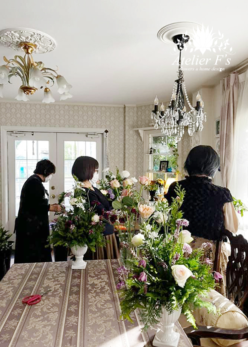 イギリススタイルフラワーアレンジメント11月のレッスン風